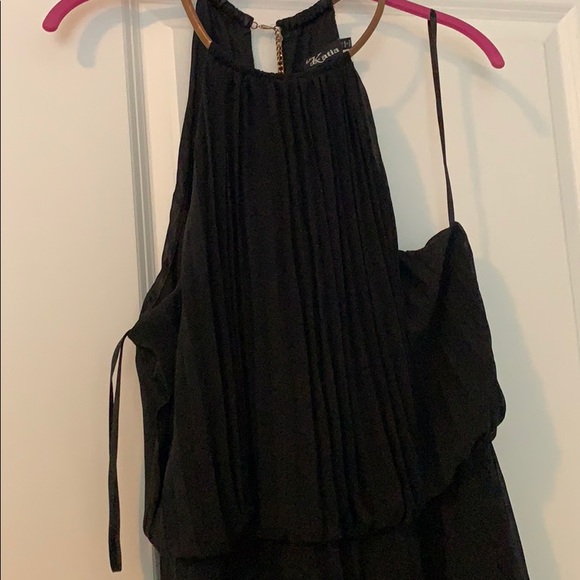 Black Pleated Maxi Dress - Picture 2 of 5